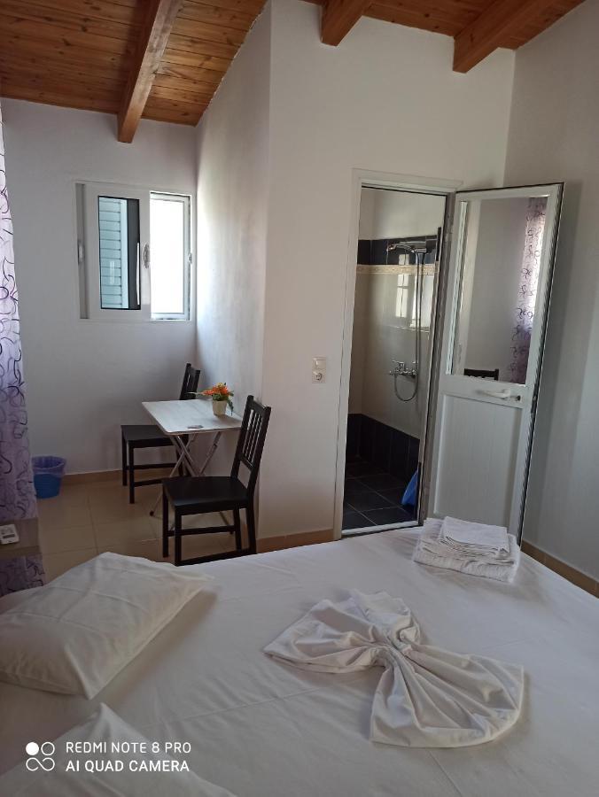 Bella Vista Hotel Himare Bilik gambar