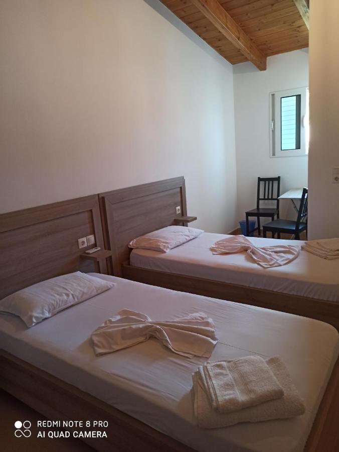 Bella Vista Hotel Himare Bilik gambar