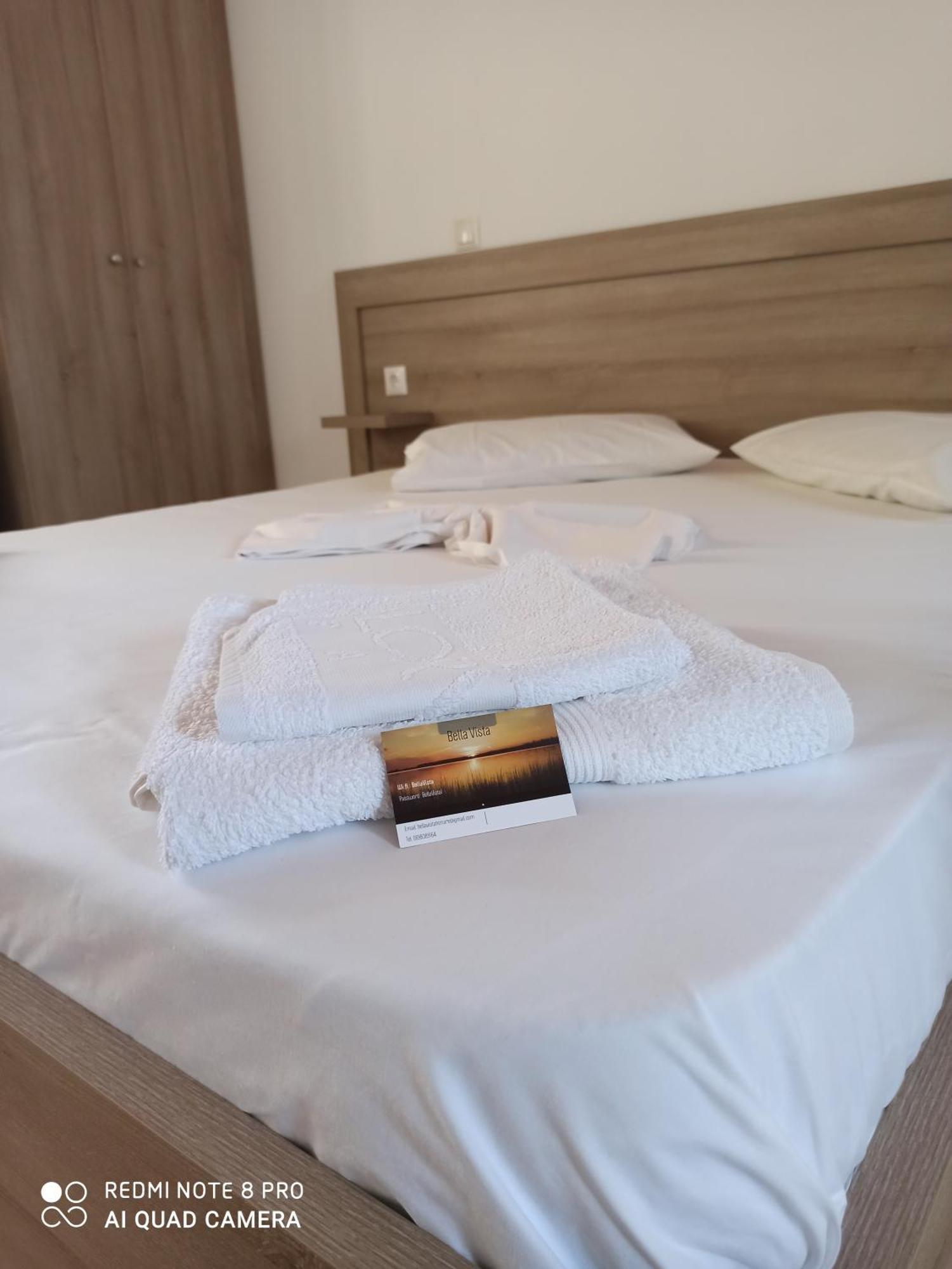 Bella Vista Hotel Himare Bilik gambar