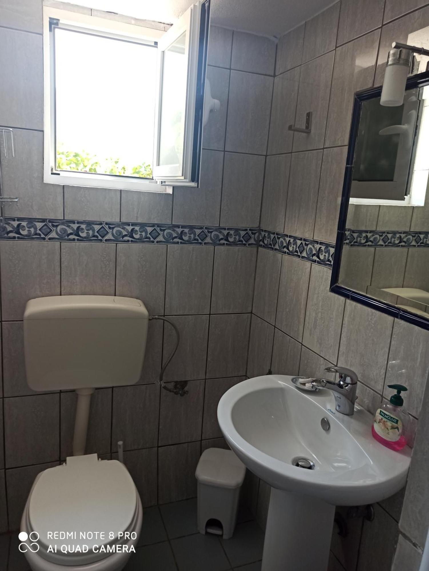 Bella Vista Hotel Himare Bilik gambar