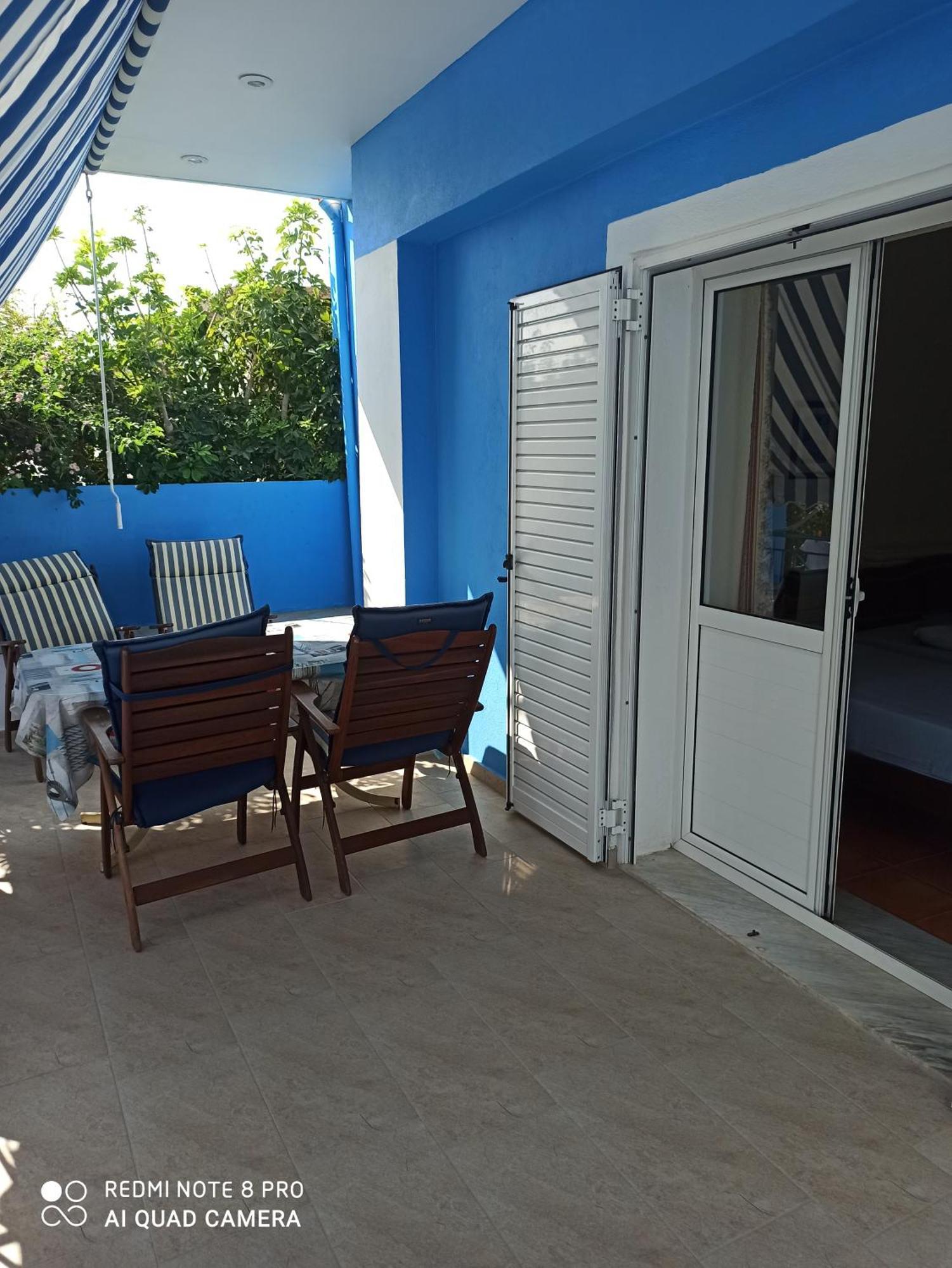 Bella Vista Hotel Himare Bilik gambar